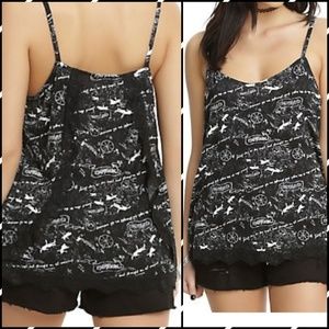 Hot Topic Disney Peter Pan Flying Girls Tank Top S